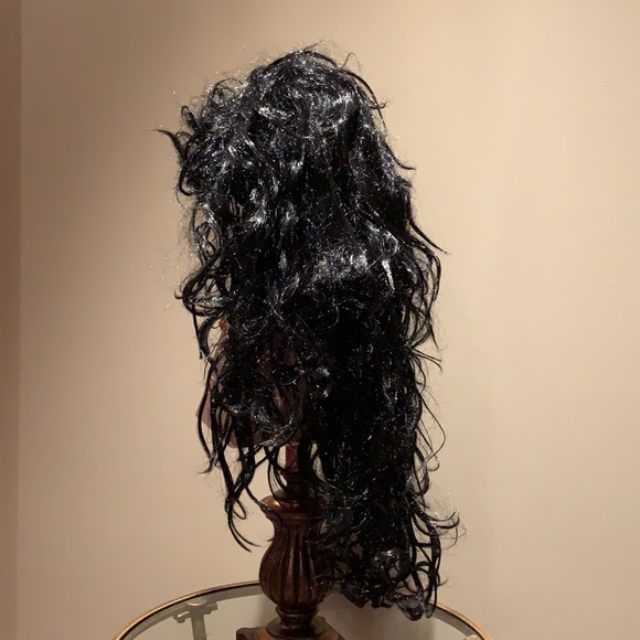 Wig - Picture 7 of 8